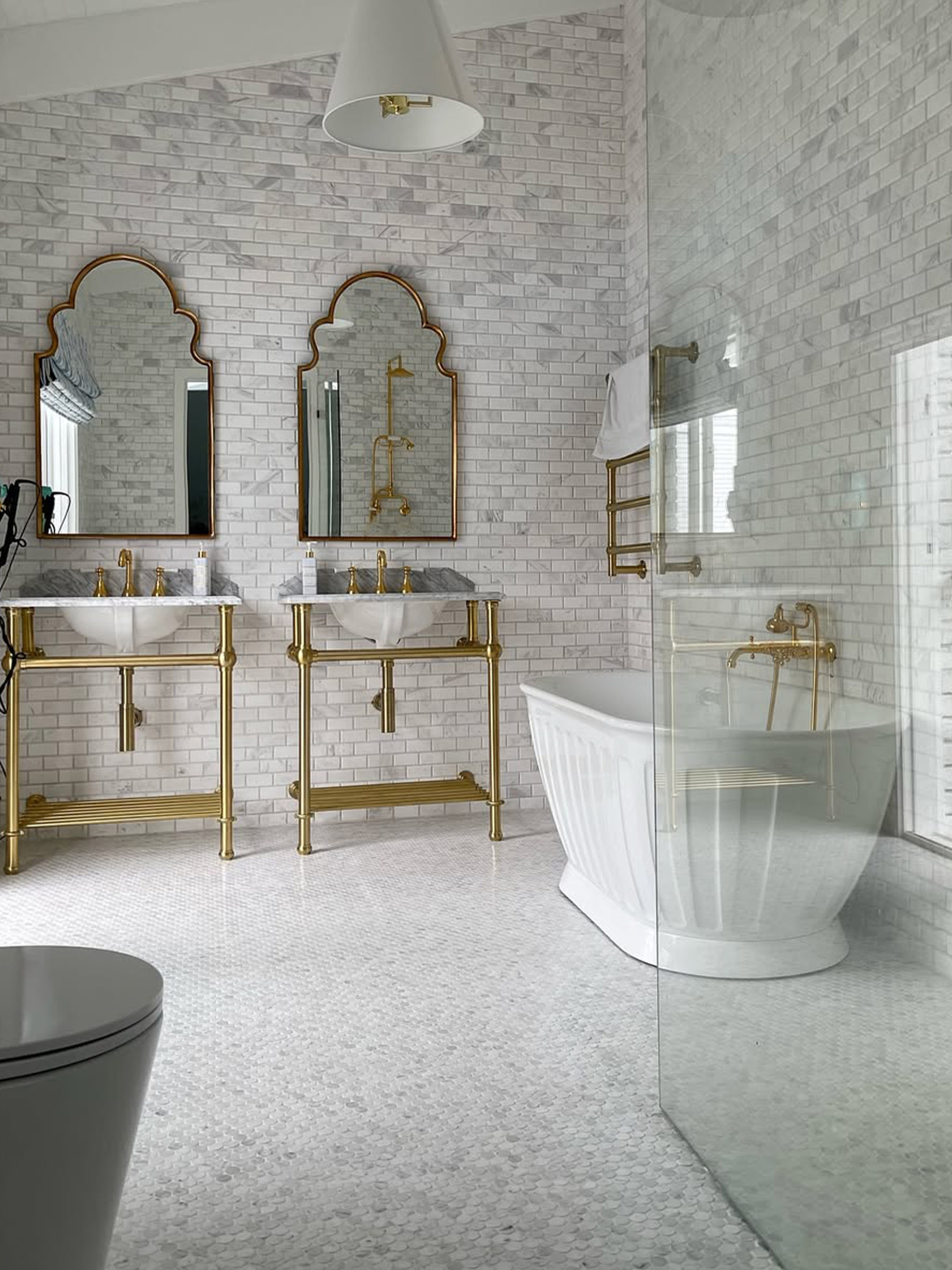 paloma white tile kitchen