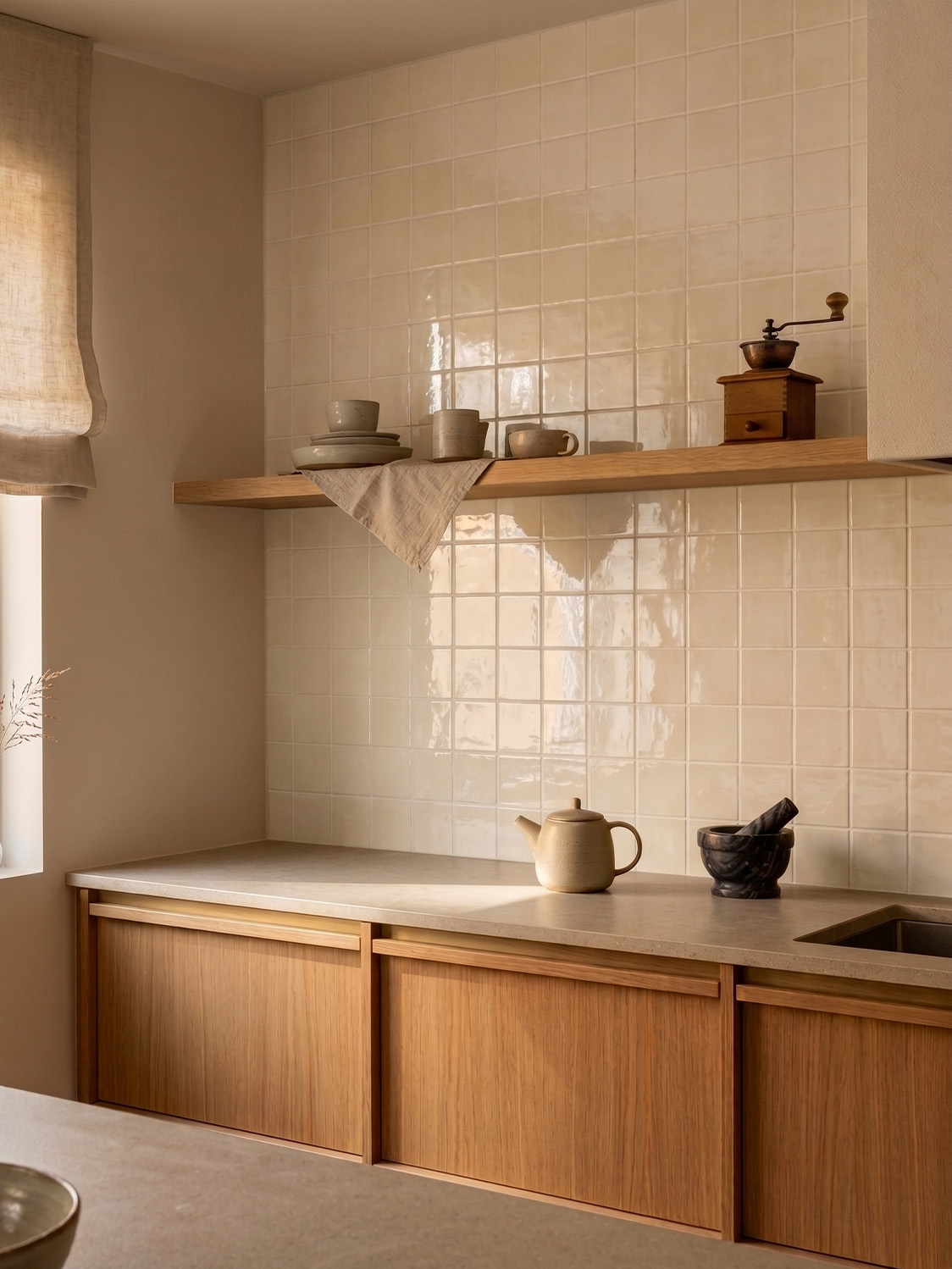 gloss white square tiles ktichen splashback